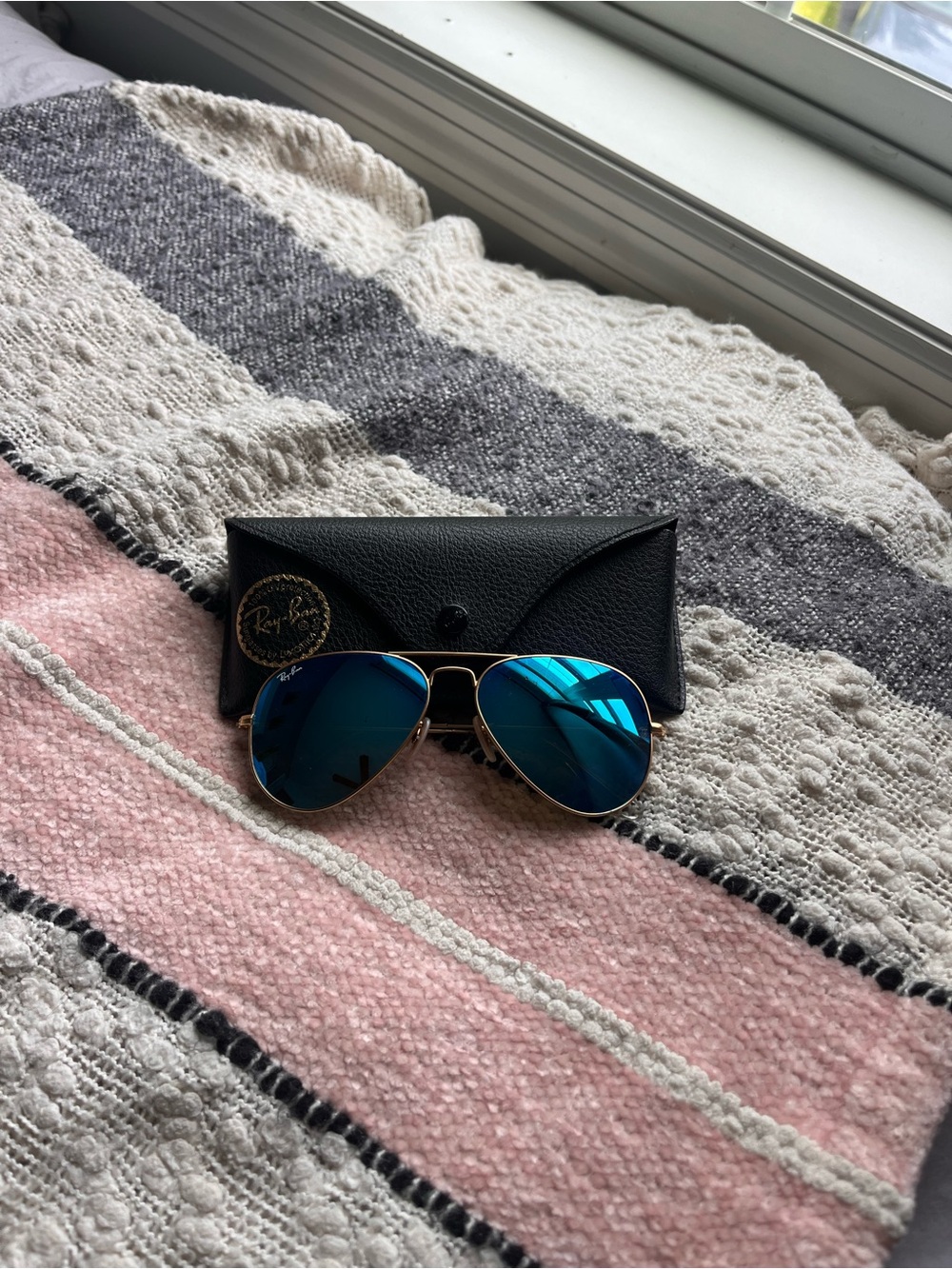 Ray-Ban Aviator Sunglasses with Blue Mirror Lenses and Gold Frame